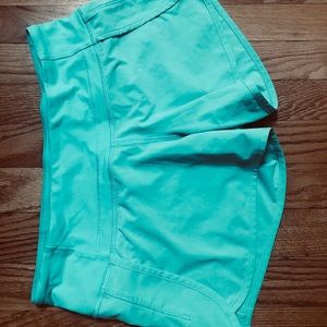 EUC Lululemon shorts